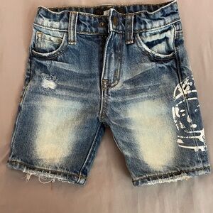Boys shorts good condition.